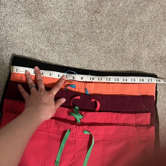 Women’s carhartt force flex scrub pants - Picture 2 of 6